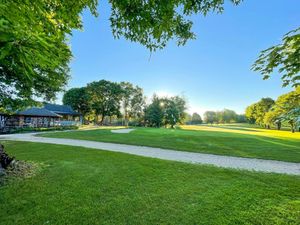 This 23-Year-Old Bought a Golf Course